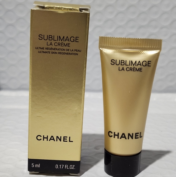 Luxe Skincare Sample Bundle - Picture 12 of 13